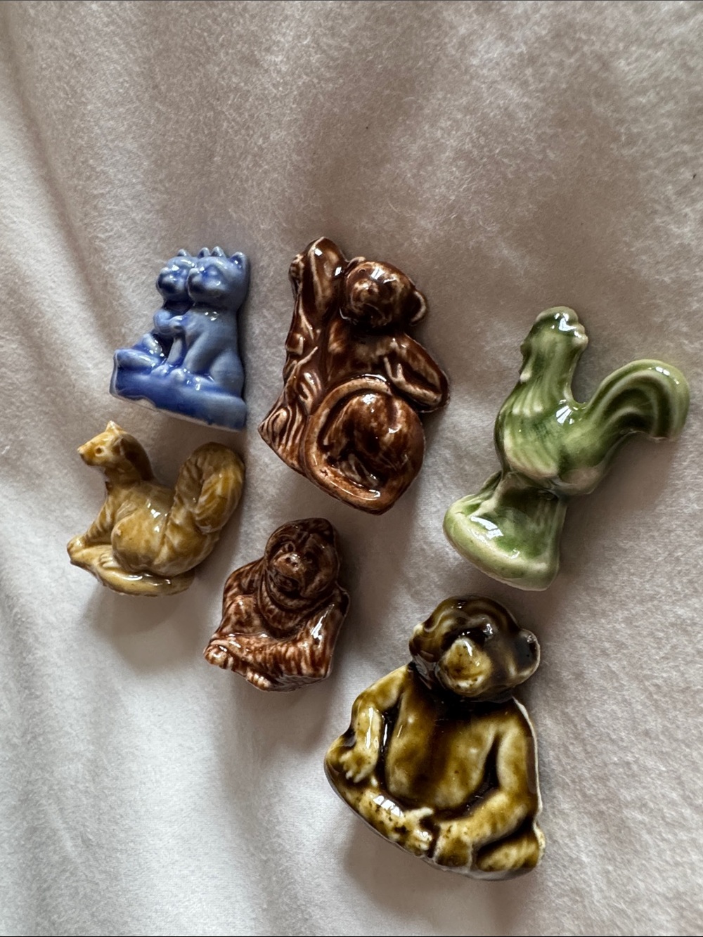 Vintage Wade-style Whimsies, lot of 6 - Picture 3 of 5